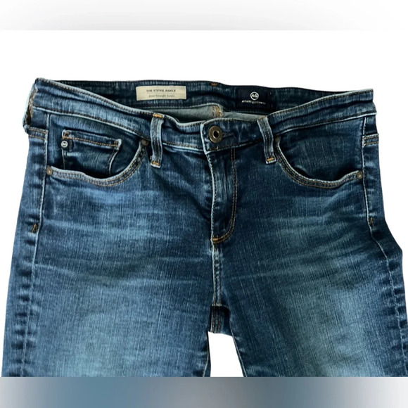 Ladies AG The Stevie Ankle, Mid-Rise Slim Straight Jean, Size 27 - Picture 2 of 6